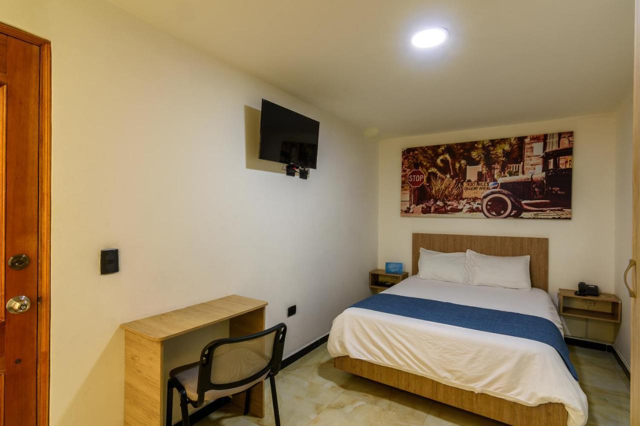 Hotel Med Estadio Μεντεγίν Εξωτερικό φωτογραφία