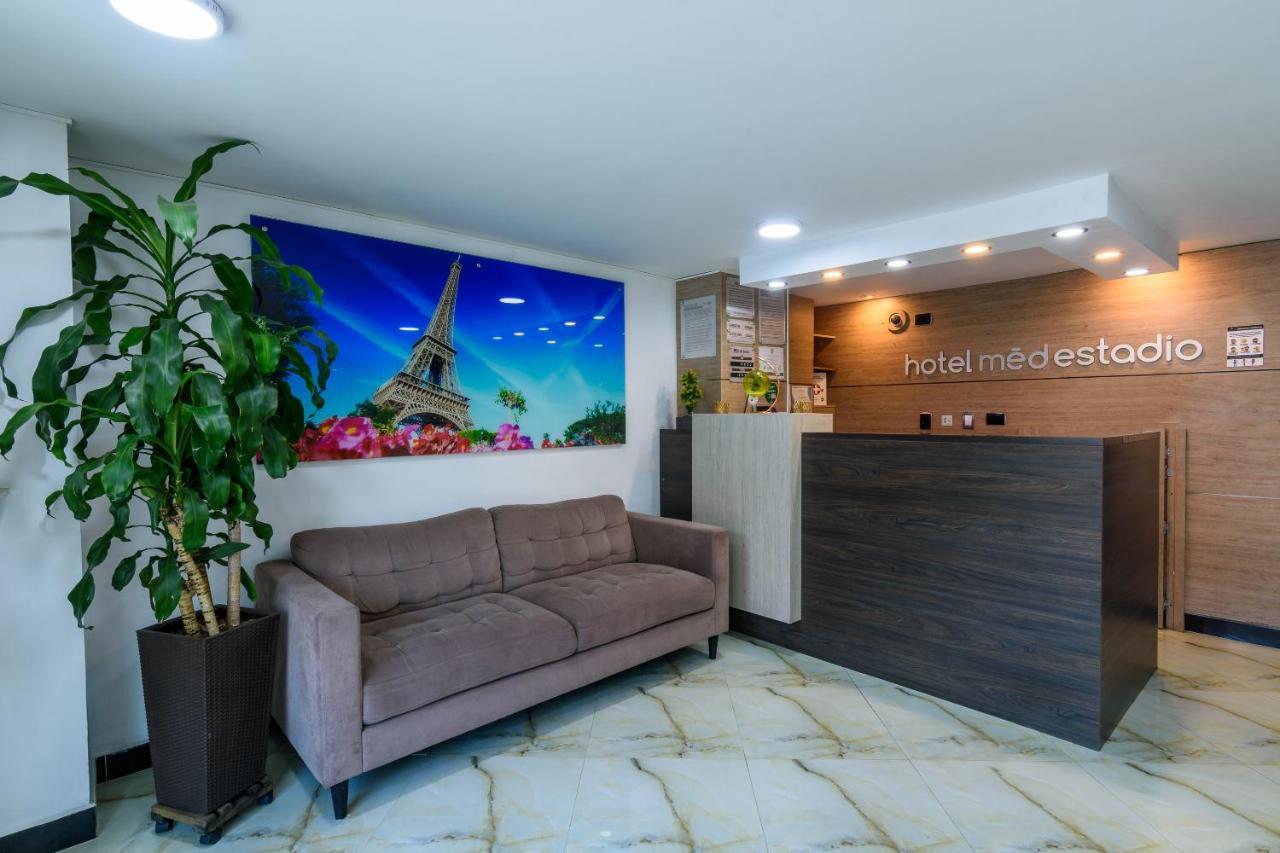 Hotel Med Estadio Μεντεγίν Εξωτερικό φωτογραφία