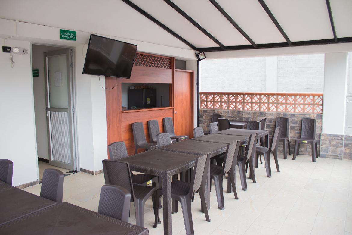 Hotel Med Estadio Μεντεγίν Εξωτερικό φωτογραφία
